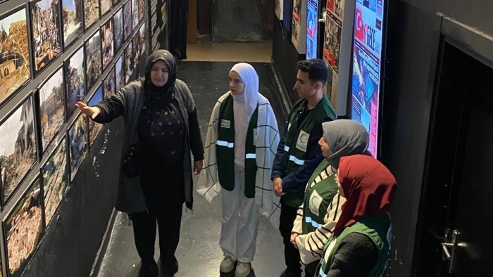 Yeşilay Gönüllüleri, 17 Ağustos Deprem Anma ve Farkındalık Müzesini ziyaret etti